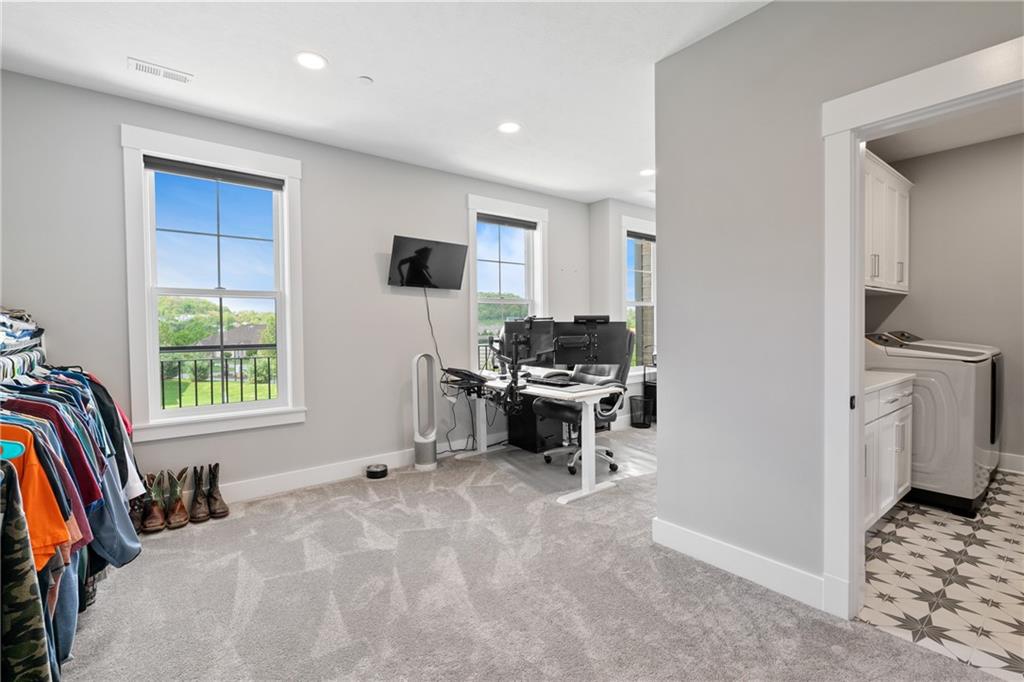 146 Enclave Drive Mars, PA 16046 - Photo 18 of 43 a room with furniture and a window