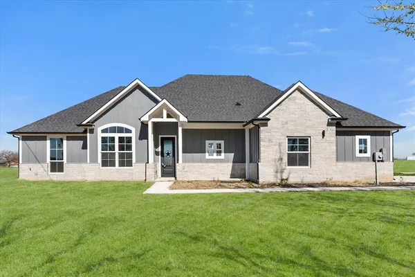 $500,000 | 4609 County Road 206, Grandview, TX 76050