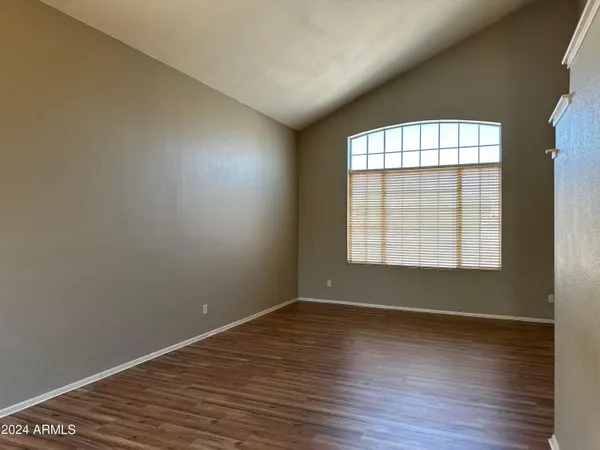 $2,795 | 3320 North Lakeshore Court, Avondale, AZ 85392