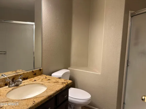 $2,795 | 3320 North Lakeshore Court, Avondale, AZ 85392