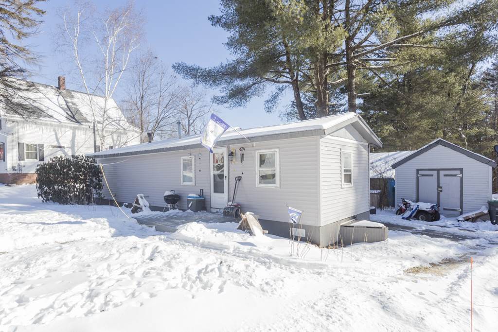 663-667 Thompson Road Pembroke, NH 03275 - Photo 18 of 40 Gallery Image 18
