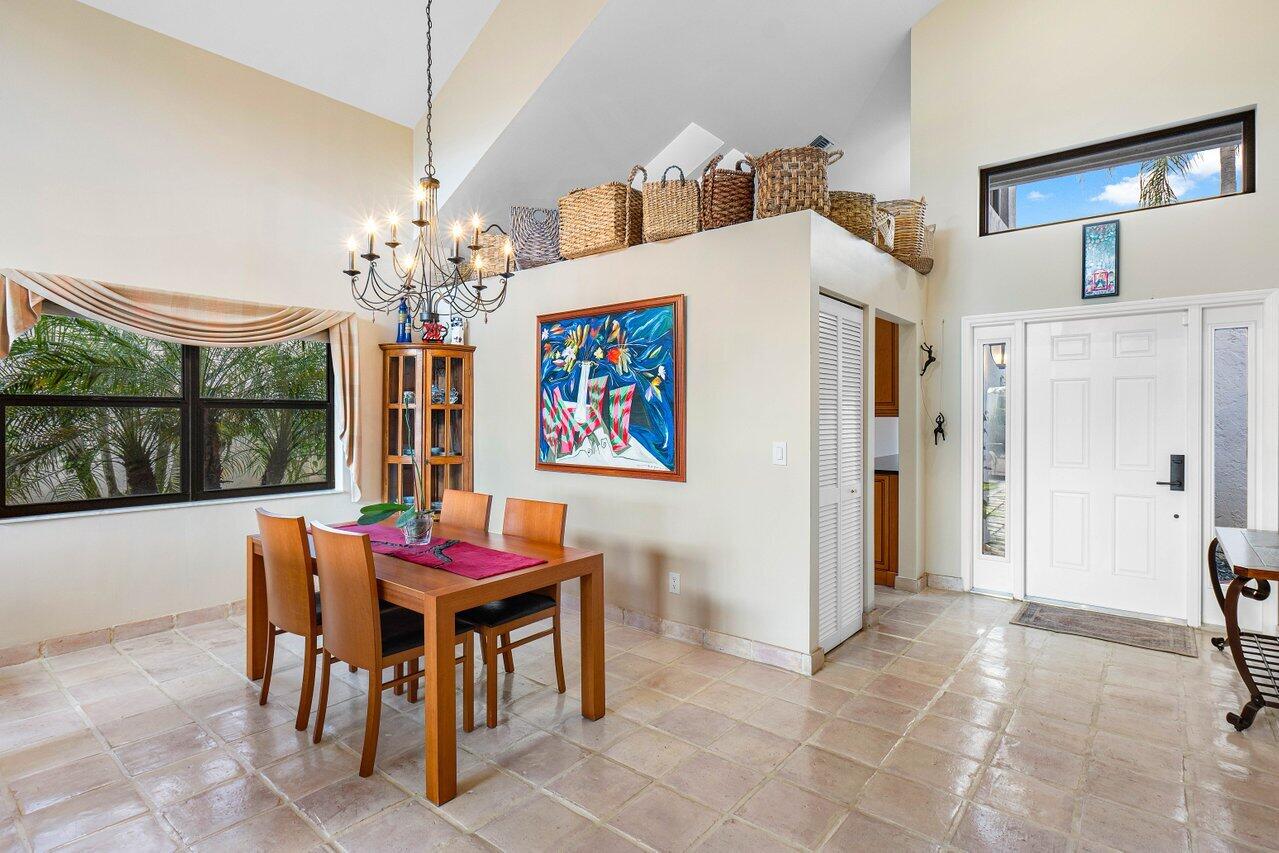 17468 Vía Capri Boca Raton, FL 33496 - Photo 9 of 43 Dining Room
