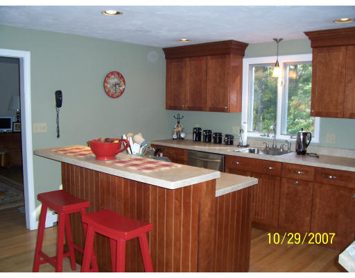 94 Stoney Weir Road Halifax, MA 02338 - Photo 11 of 29 Gallery Image 11