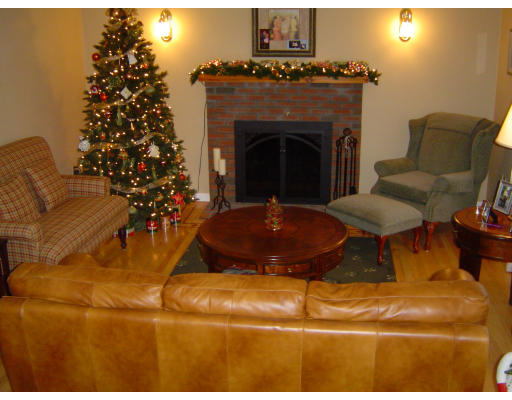 94 Stoney Weir Road Halifax, MA 02338 - Photo 5 of 29 Gallery Image 5