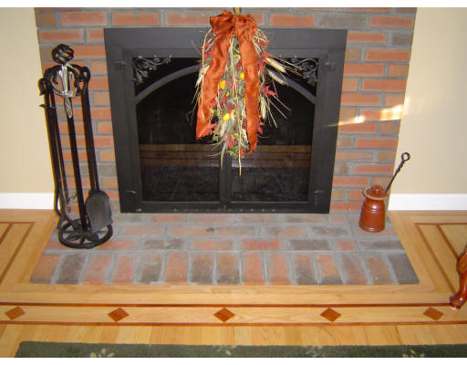 94 Stoney Weir Road Halifax, MA 02338 - Photo 8 of 29 Gallery Image 8