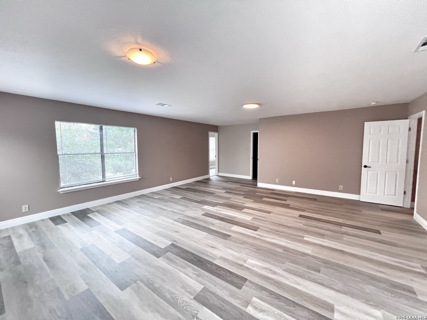 7338 Raintree Forest San Antonio, TX 78233 - Photo 17 of 31