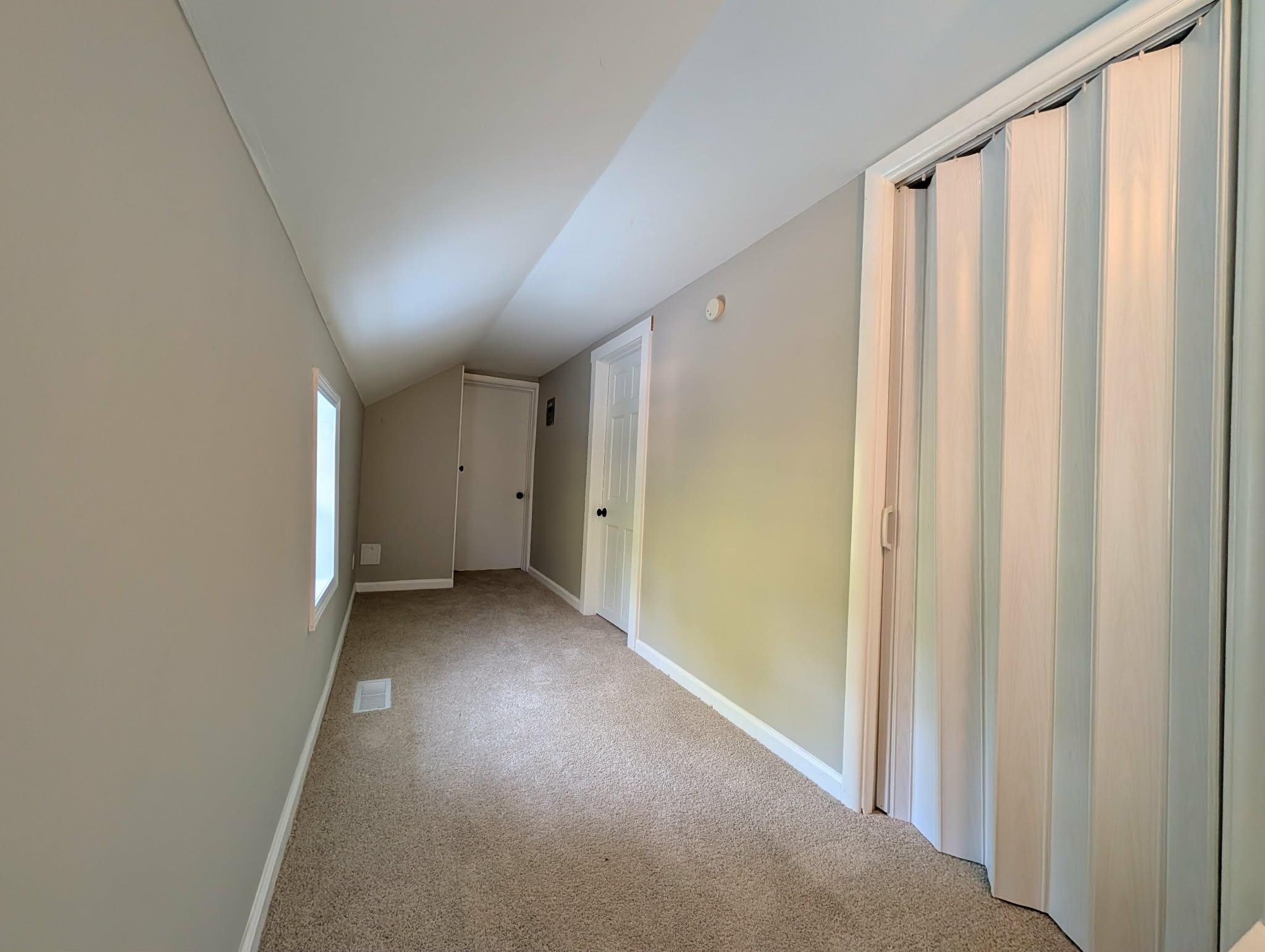 420 North Maple Street Ithaca, MI 48847 - Photo 18 of 31 1950611-dc688c04-ae3a-4965-b83f-26c039e6a138.JPG