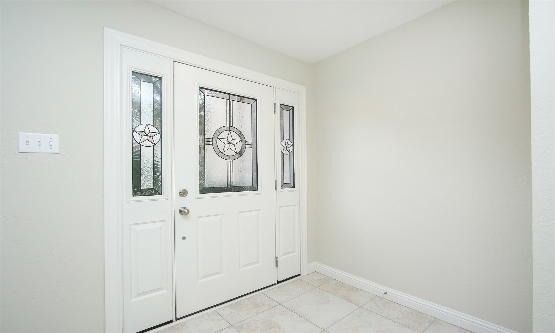 14641 Perthshire Road Houston, TX 77079 - Photo 4 of 37