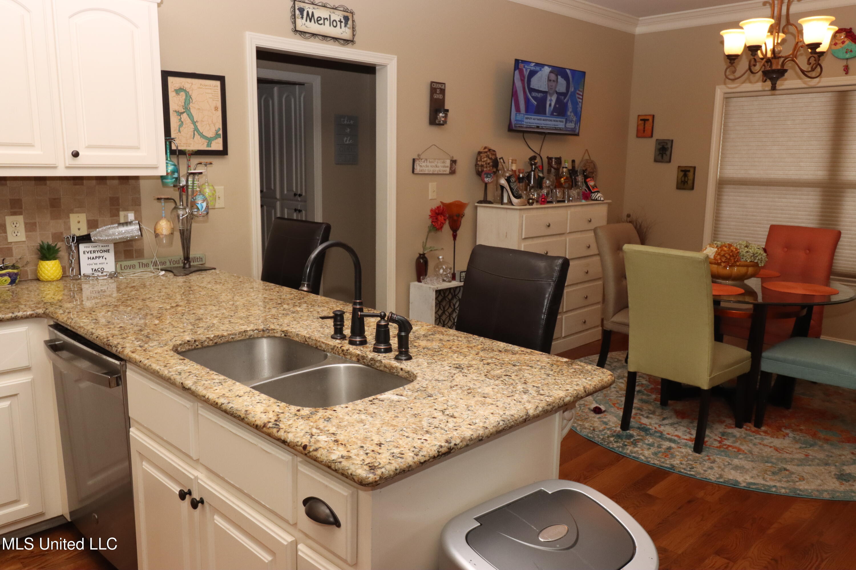 211 Glenmore Street Corinth, MS 38834 - Photo 16 of 46 Kit/Eat-in