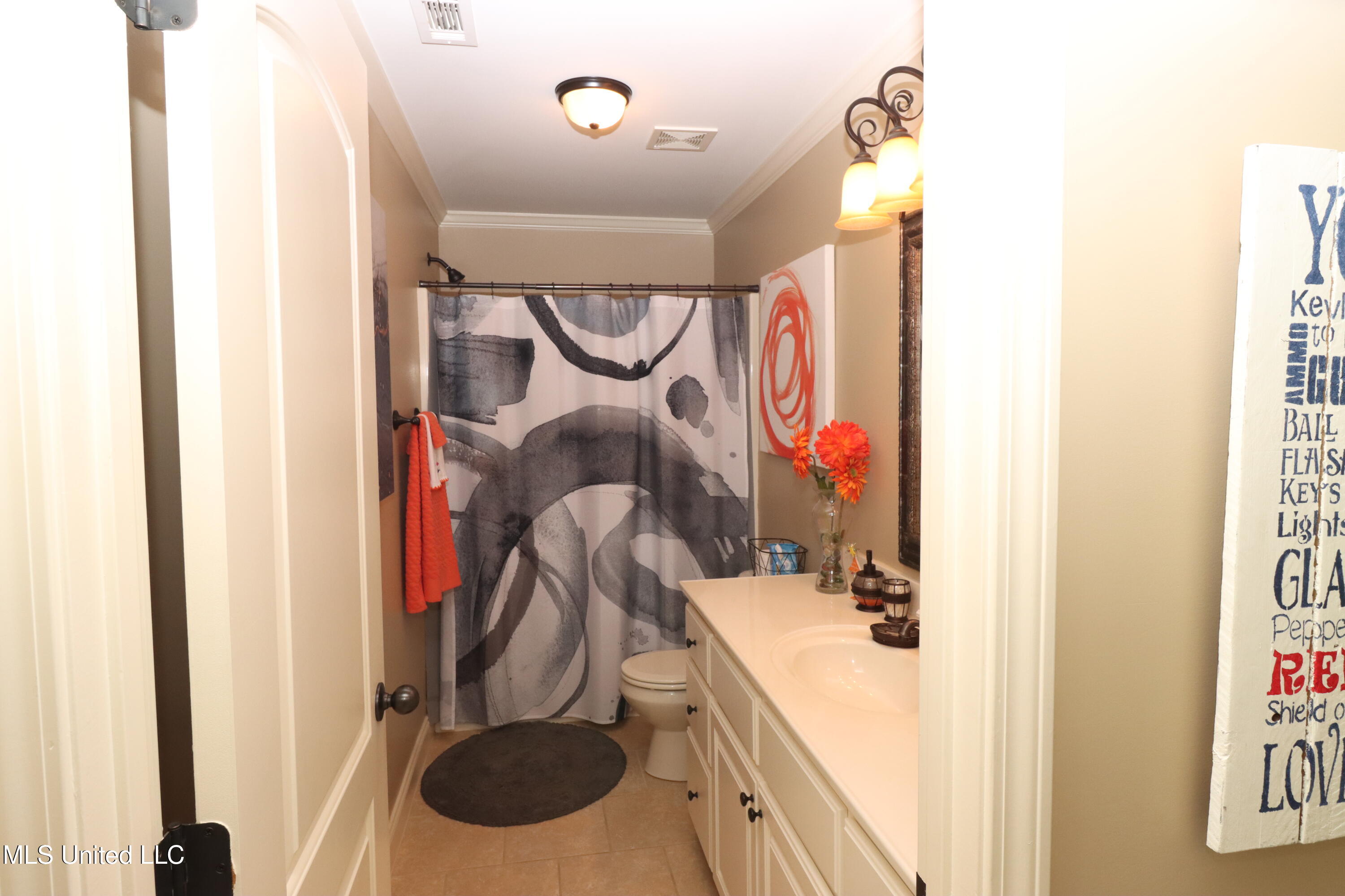 211 Glenmore Street Corinth, MS 38834 - Photo 31 of 46 bath