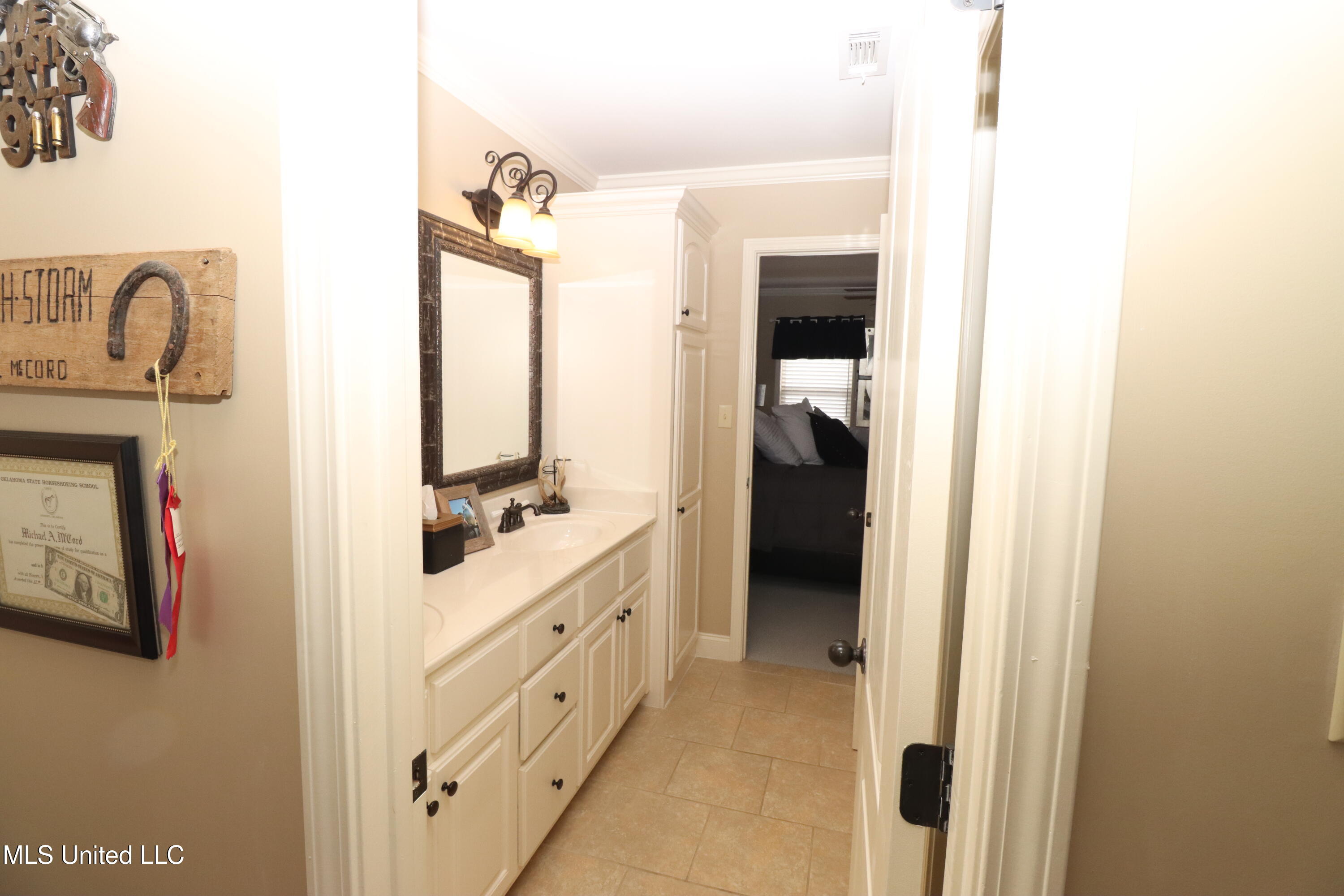 211 Glenmore Street Corinth, MS 38834 - Photo 39 of 46 bath/2nd prim