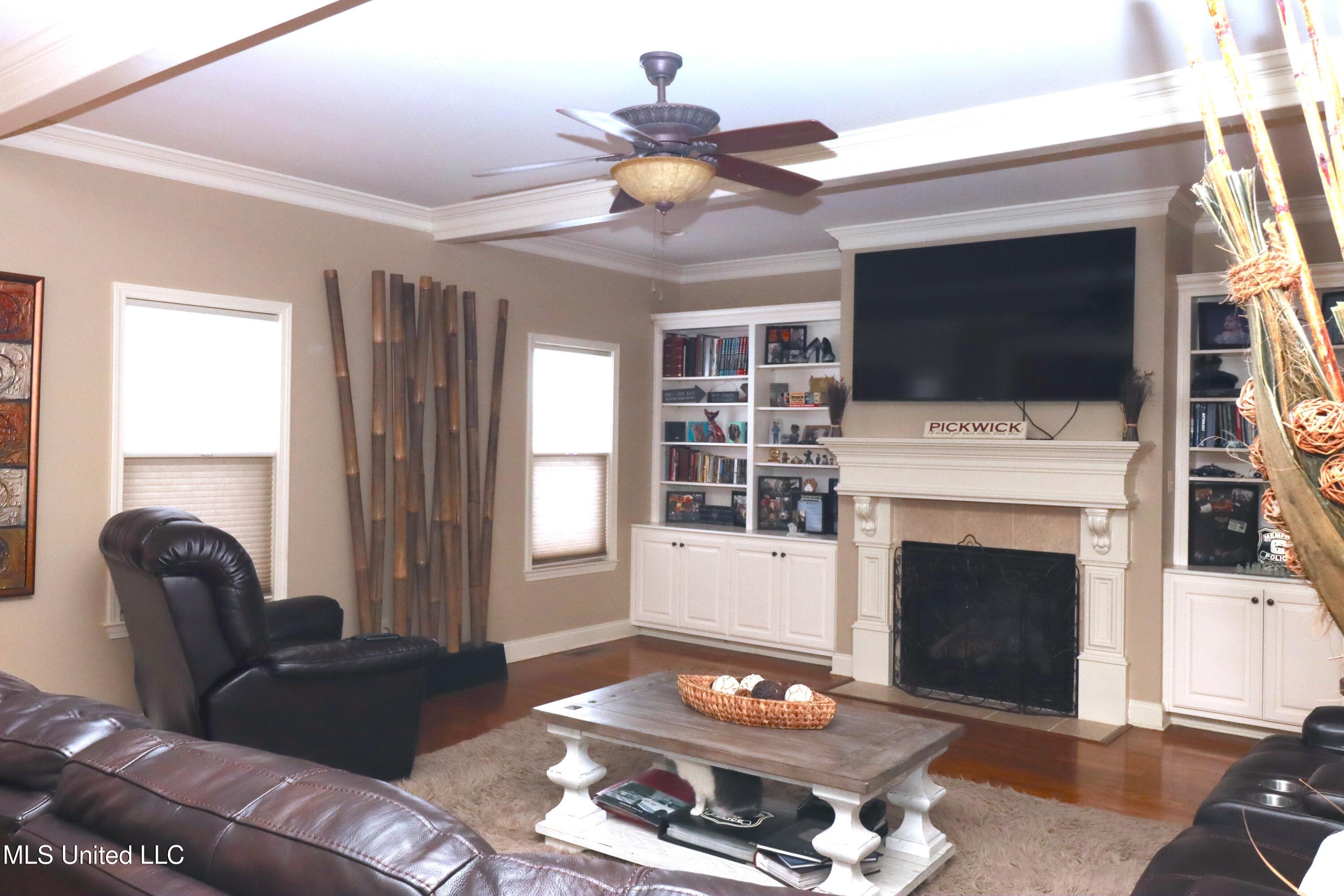 211 Glenmore Street Corinth, MS 38834 - Photo 10 of 46 Den