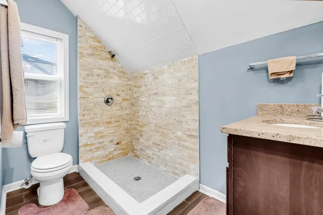 $284,900 | 1803 Bush Avenue East, St. Paul, MN 55119