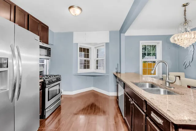 $284,900 | 1803 Bush Avenue East, St. Paul, MN 55119