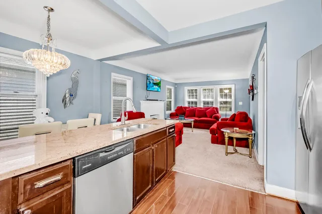 $284,900 | 1803 Bush Avenue East, St. Paul, MN 55119