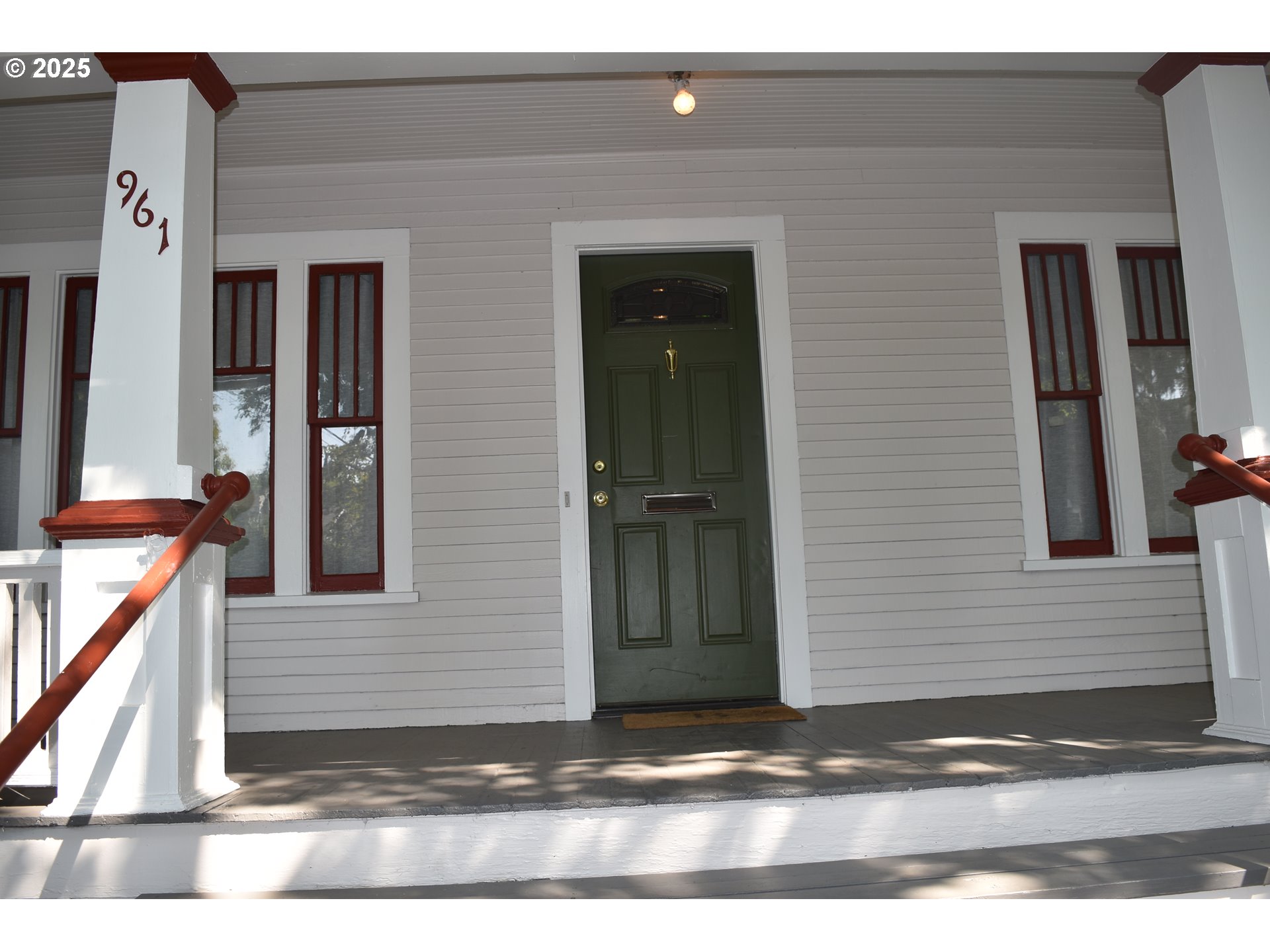 961 Jefferson Street Eugene, OR 97401 - Photo 2 of 31