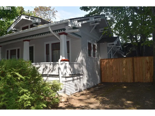 $375,900 | 961 Jefferson Street, Eugene, OR 97401