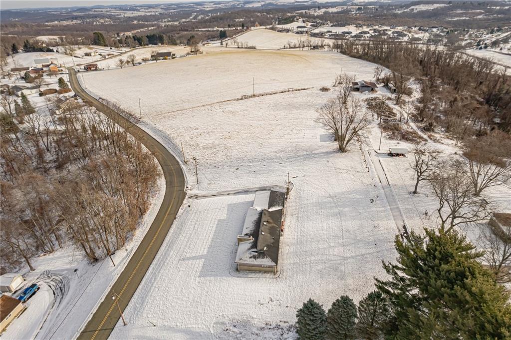 1316 Ridge Road Belle Vernon, PA 15012 - Photo 4 of 21 a view of a terrace
