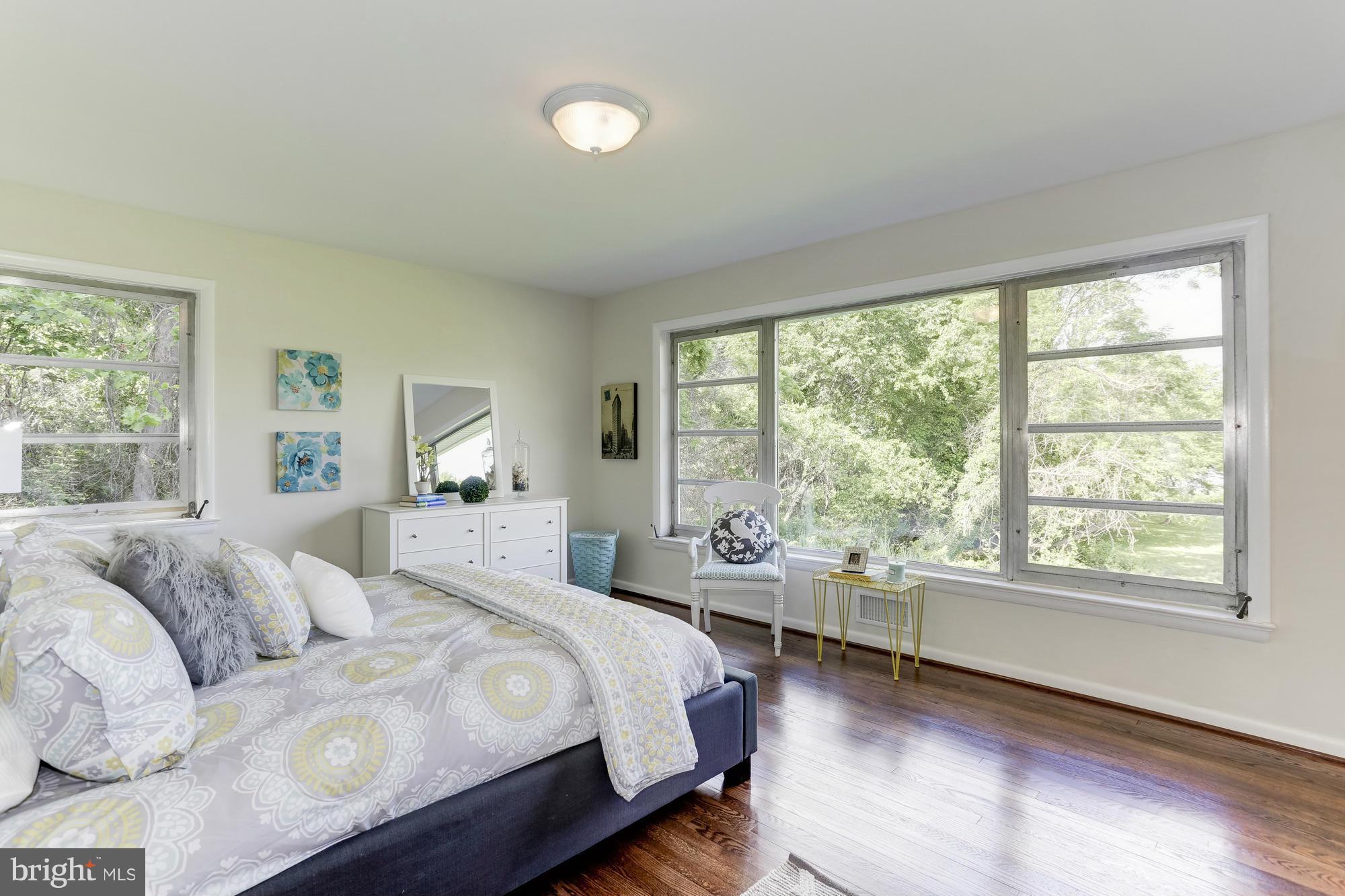 2526 Carrollton Road Annapolis, MD 21403 - Photo 17 of 30 Master Bedroom