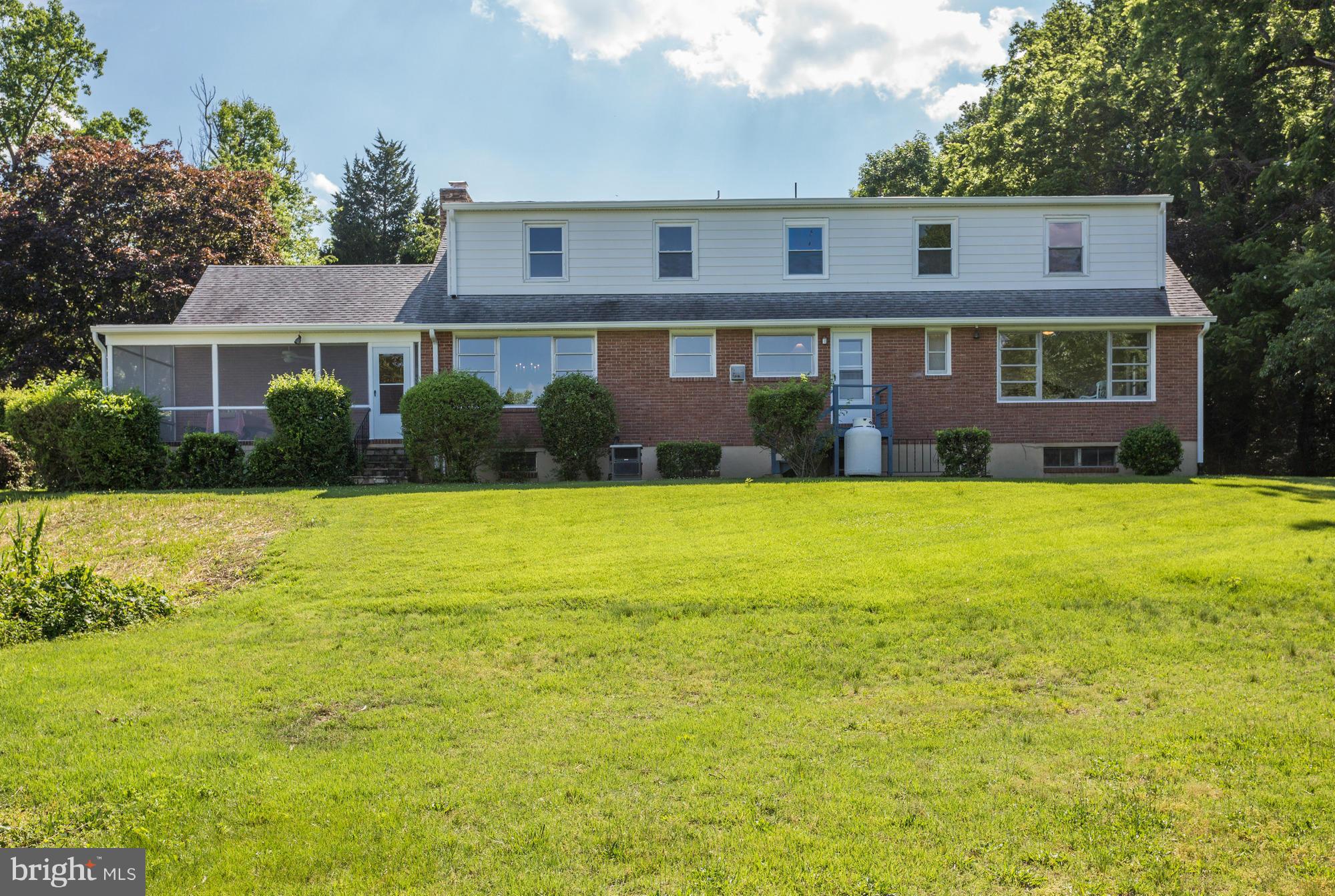 2526 Carrollton Road Annapolis, MD 21403 - Photo 29 of 30 Exterior Rear