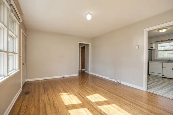 $1,800 | 3615 Floral Drive, Nashville, TN 37211