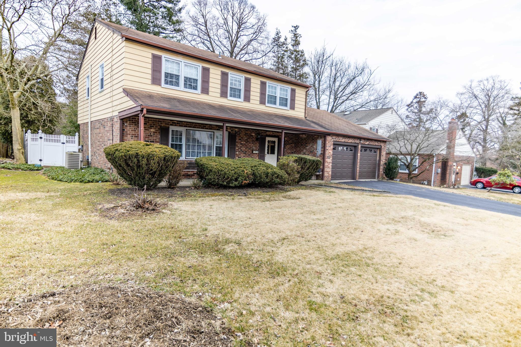 223 Wells Lane Springfield, PA 19064 - Photo 2 of 27 Exterior front