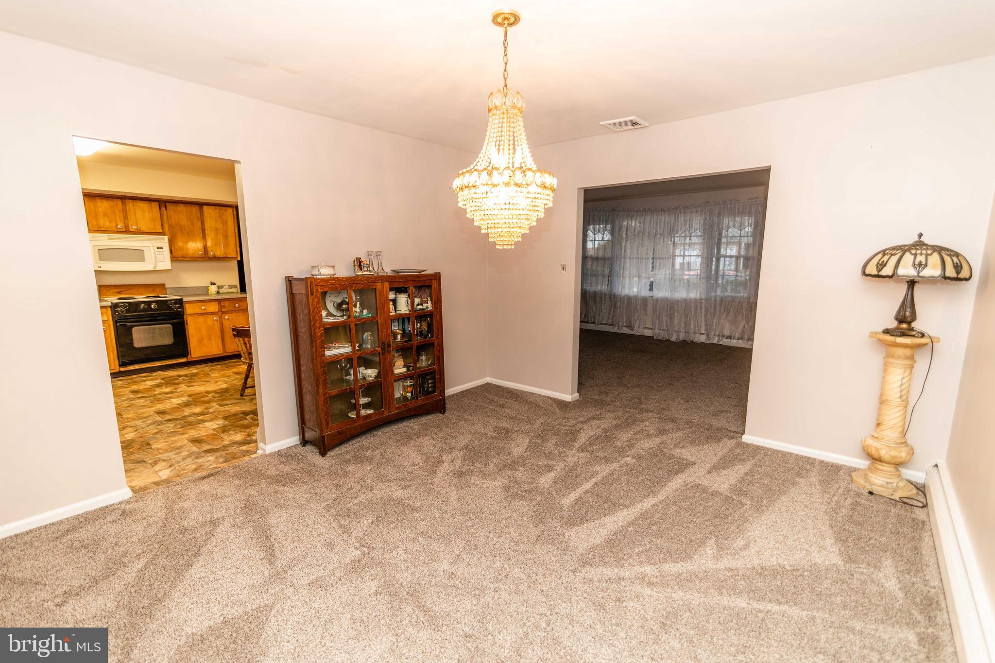 223 Wells Lane Springfield, PA 19064 - Photo 6 of 27 Formal dining room