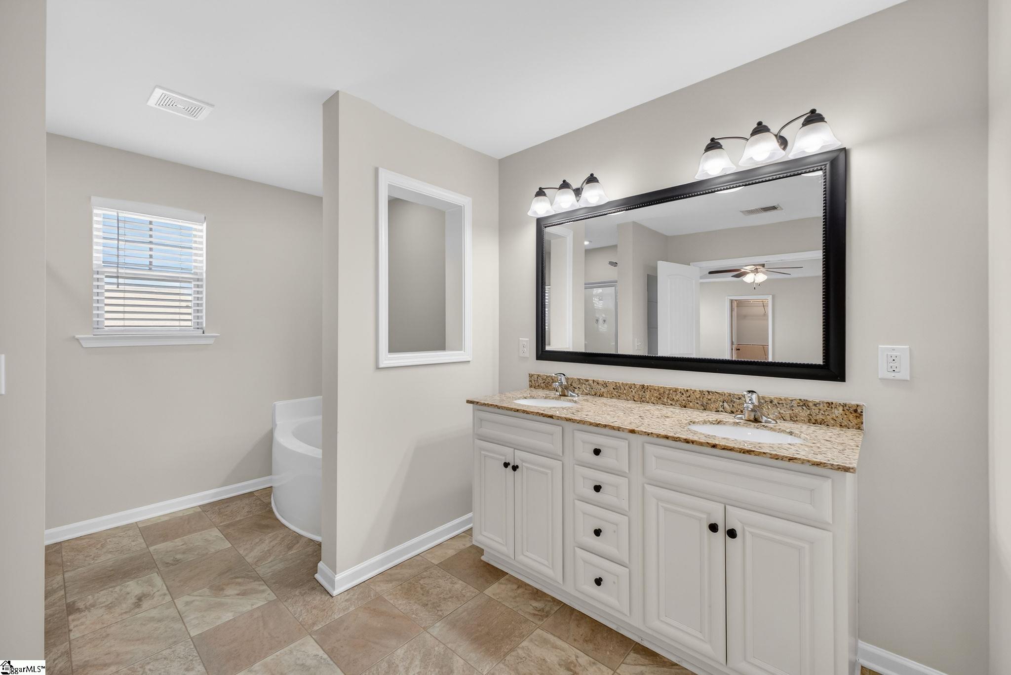 14 Snowy Court Fountain Inn, SC 29644 - Photo 21 of 43