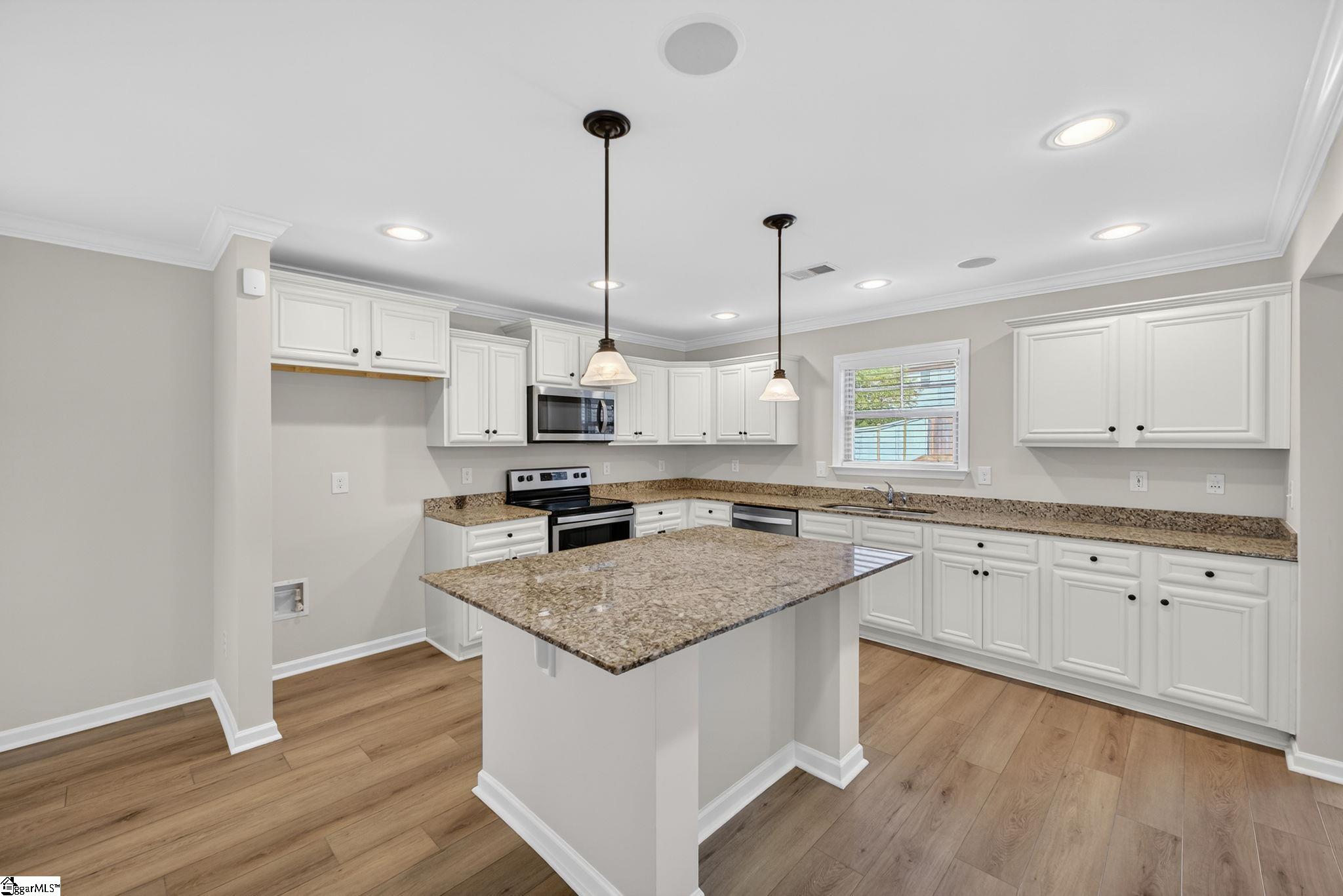 14 Snowy Court Fountain Inn, SC 29644 - Photo 5 of 43