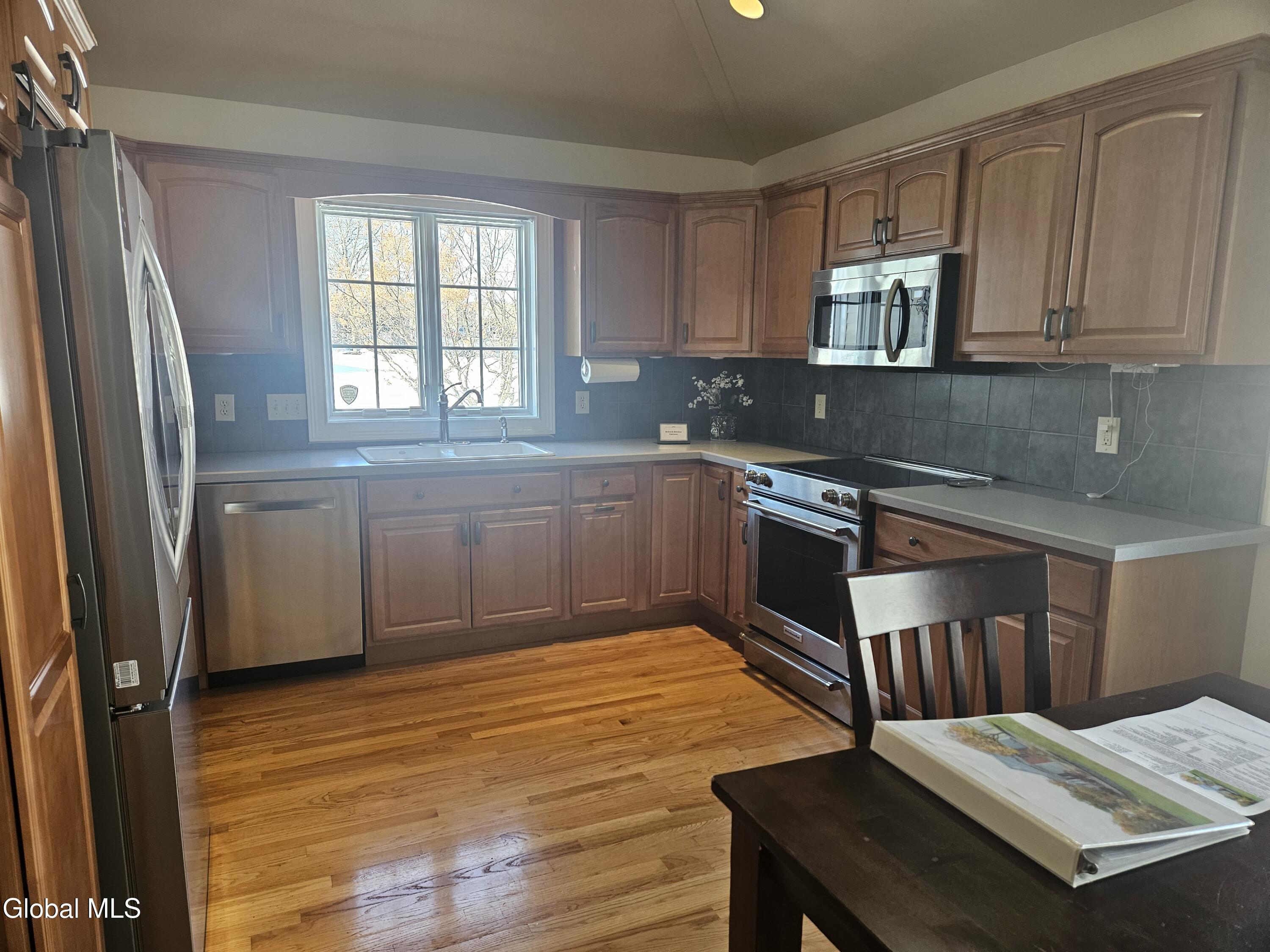 2370 Nott Street East Schenectady, NY 12309 - Photo 4 of 8 Kitchen