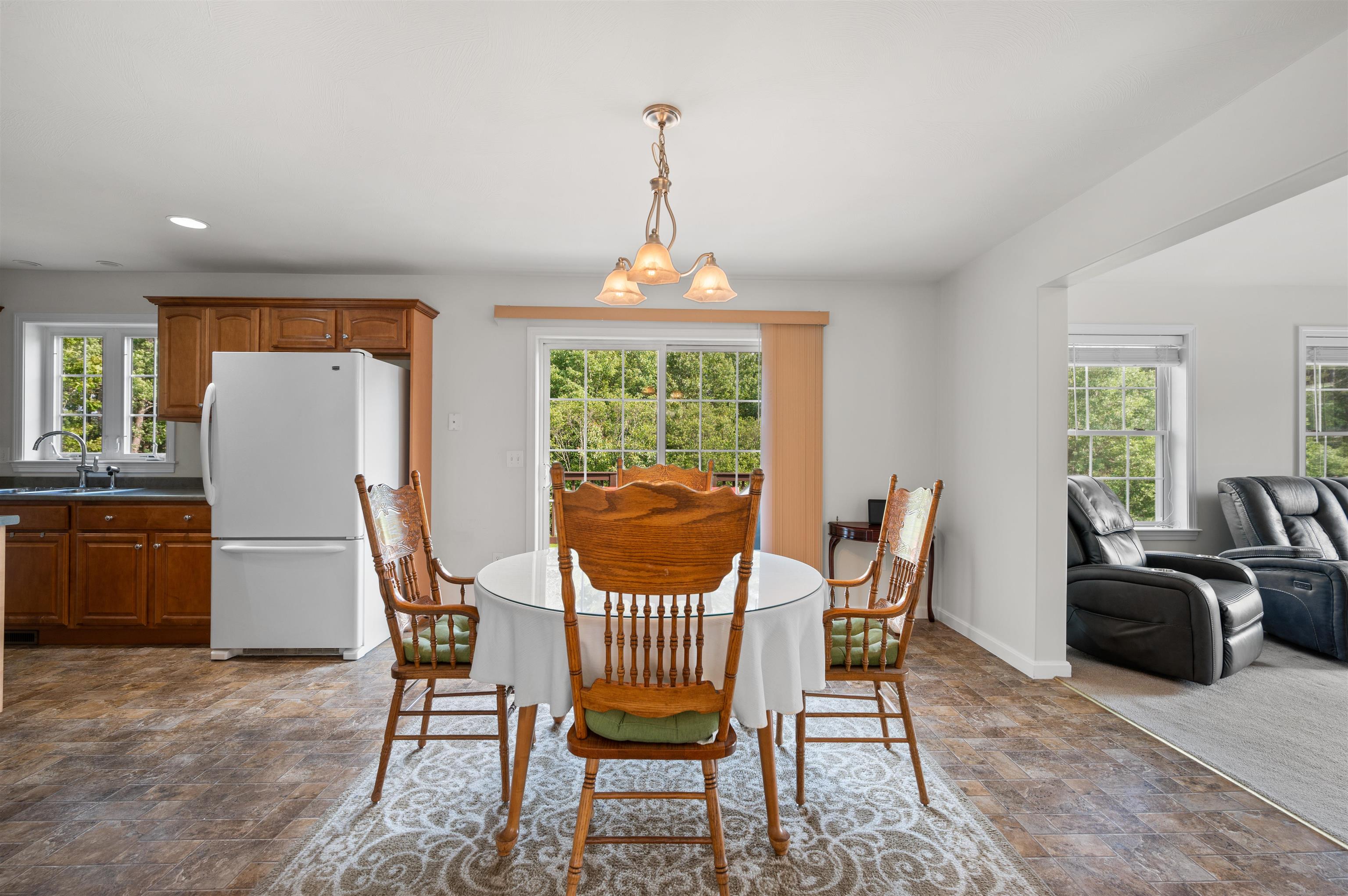 25 Morgan Drive Epping, NH 03042 - Photo 12 of 43