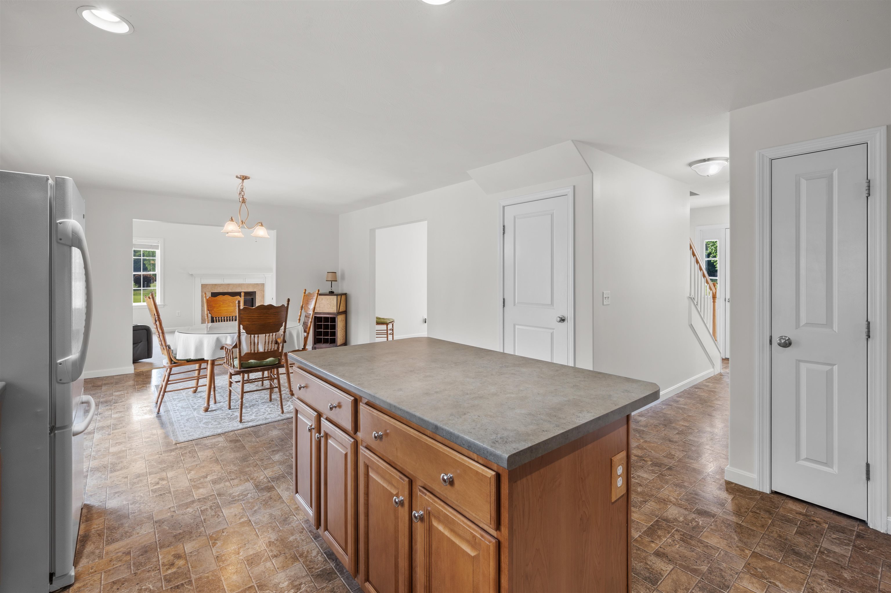 25 Morgan Drive Epping, NH 03042 - Photo 10 of 43