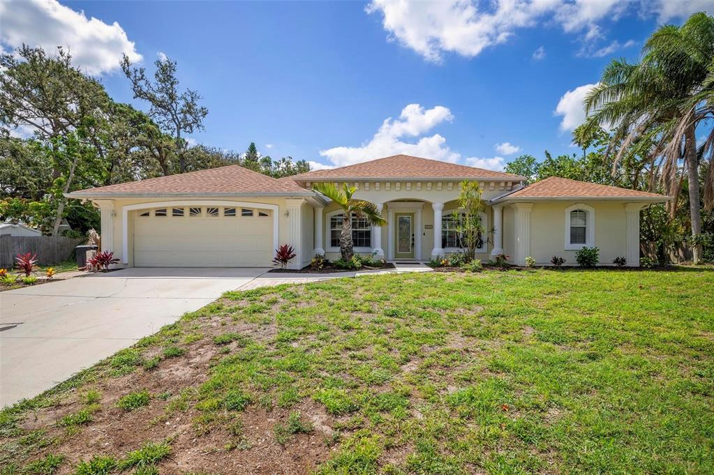 851 Porpoise Road Venice, FL 34293 - Photo 1 of 1 Front Exterior View