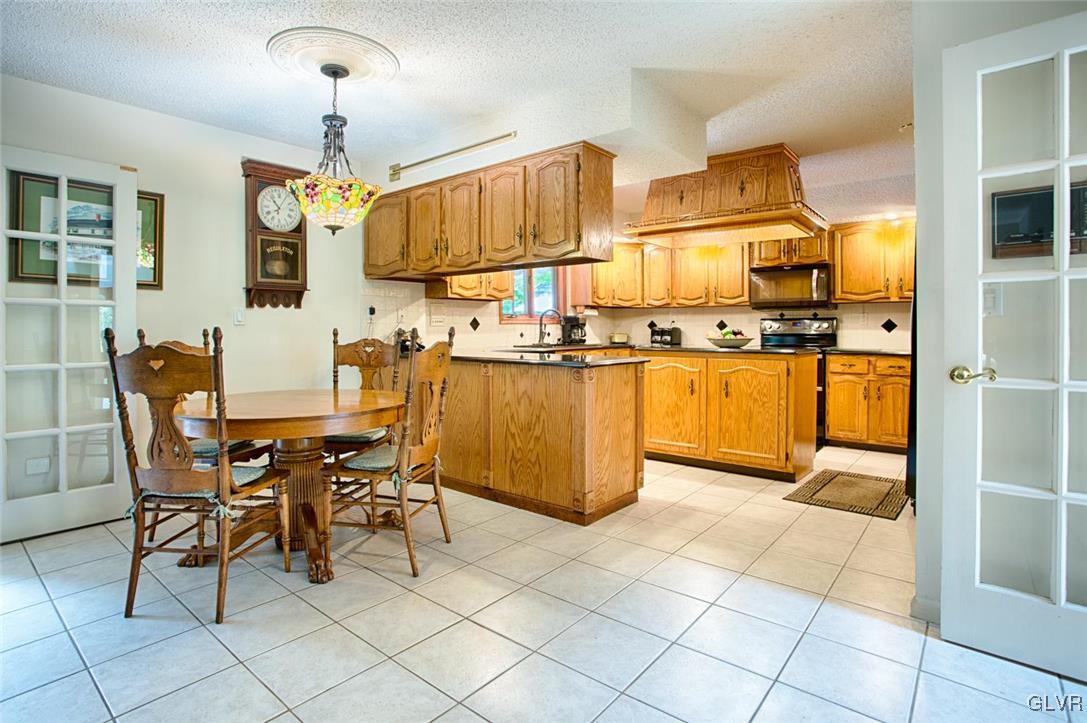1322 Santee Mill Road Bethlehem, PA 18017 - Photo 11 of 37 Gallery Image 11