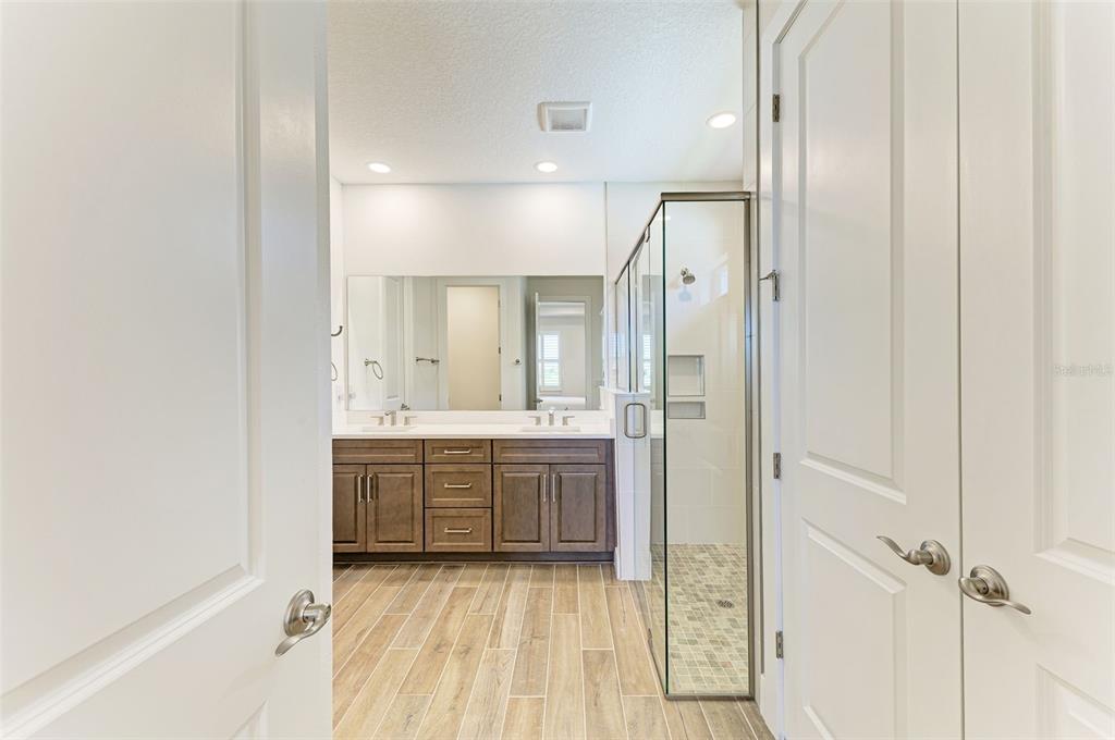 18530 Midsummer Place Venice, FL 34293 - Photo 24 of 99 Gallery Image 24