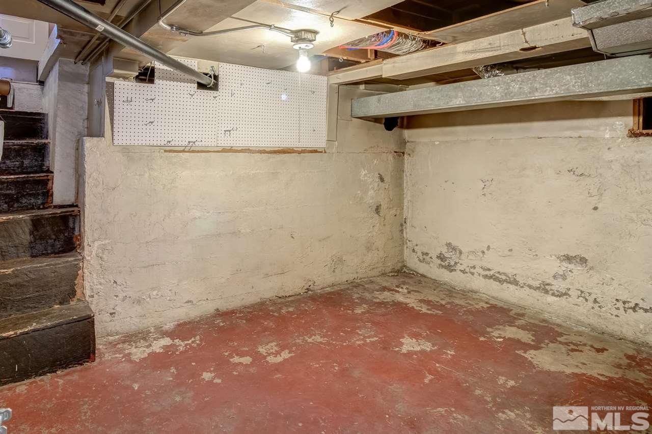 735 Plumas Street Reno, NV 89509 - Photo 25 of 25 a view of a small room
