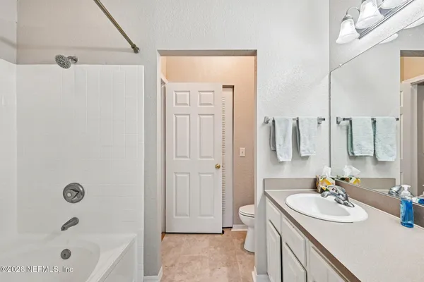 $200,000 | 13703 Richmond Park Drive North, Unit 3302, Jacksonville, FL 32224