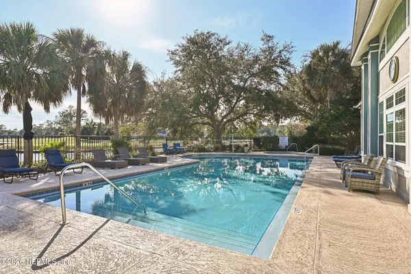 $200,000 | 13703 Richmond Park Drive North, Unit 3302, Jacksonville, FL 32224