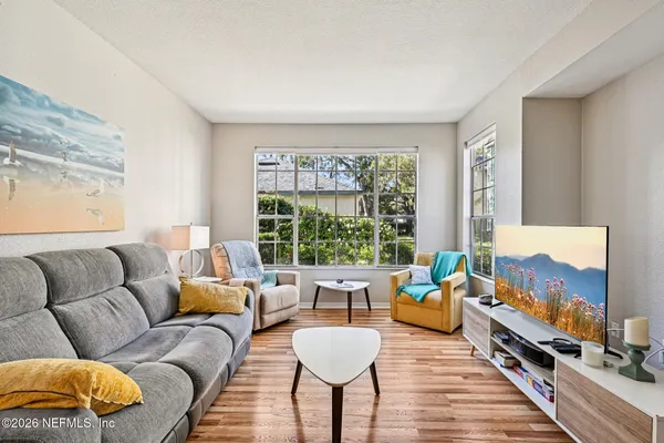 $200,000 | 13703 Richmond Park Drive North, Unit 3302, Jacksonville, FL 32224