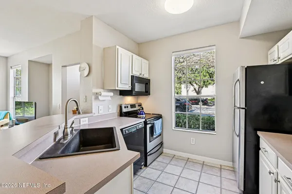 $200,000 | 13703 Richmond Park Drive North, Unit 3302, Jacksonville, FL 32224