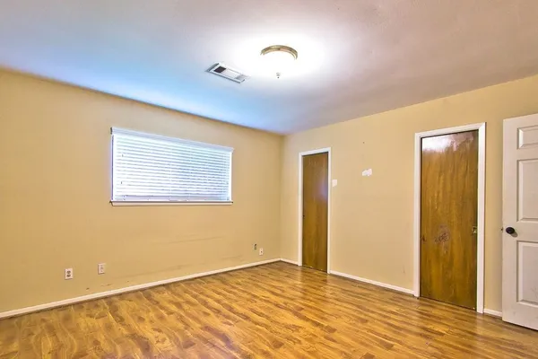 $1,800 | 8234 Misty Vale Lane, Houston, TX 77075