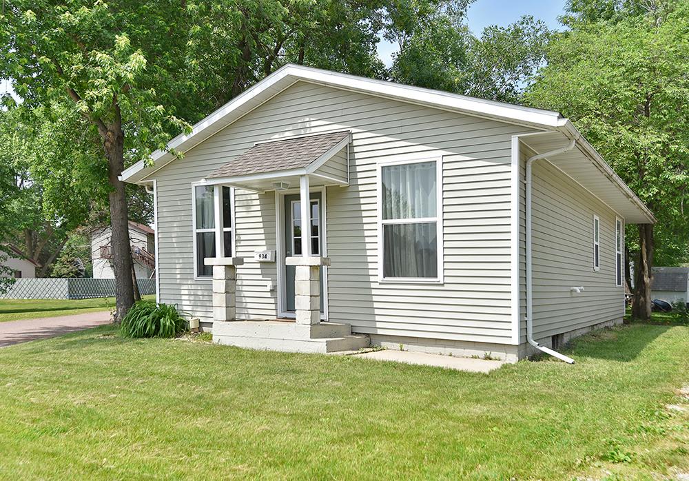 934 Reed Avenue Faribault, MN 55021 - Photo 1 of 1