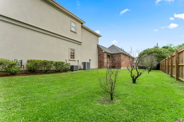 $7,000 | 2611 Cedar Lodge Drive, Baton Rouge, LA 70809