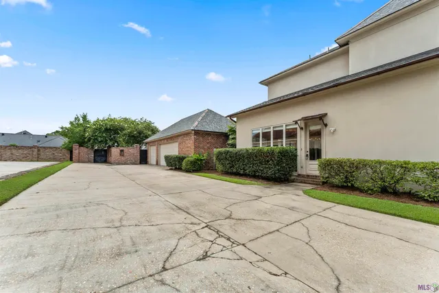 $7,000 | 2611 Cedar Lodge Drive, Baton Rouge, LA 70809