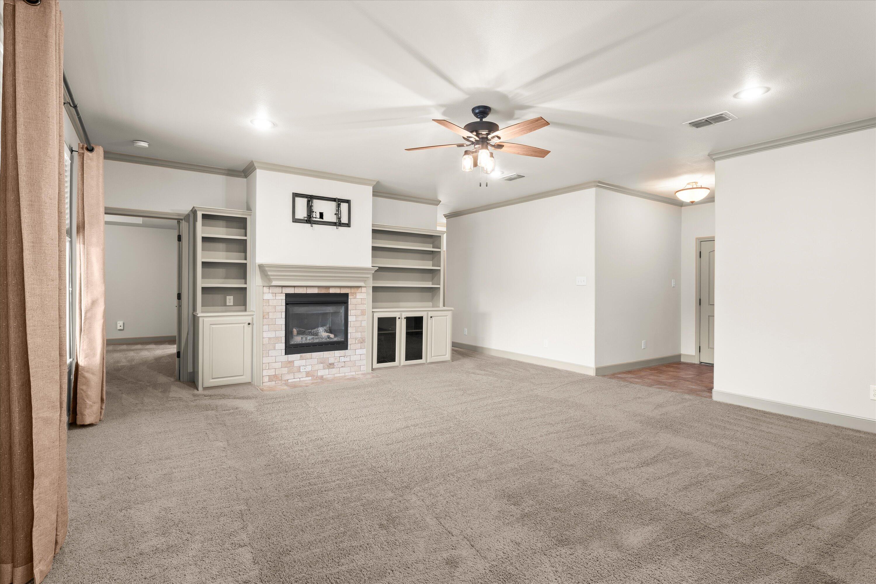 6209 101st Place Lubbock, TX 79424 - Photo 5 of 31 05-6209 101st St