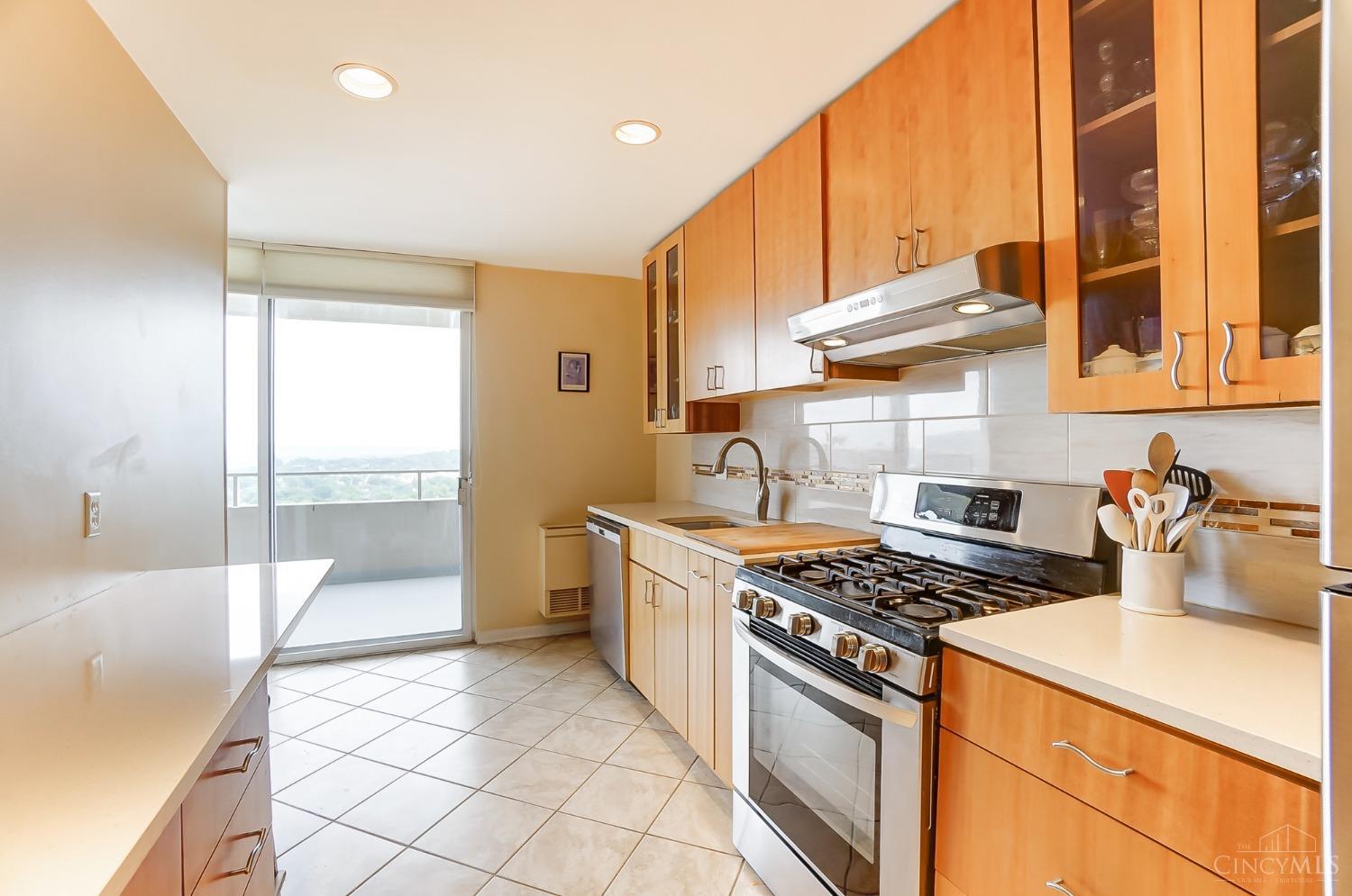 2324 Madison Road, Unit 1907 Cincinnati, OH 45208 - Photo 20 of 35 Gallery Image 20