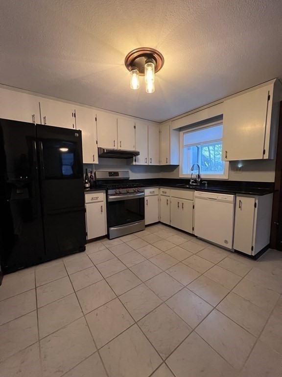 105 Allen Road Easton, MA 02356 - Photo 8 of 28 Gallery Image 8