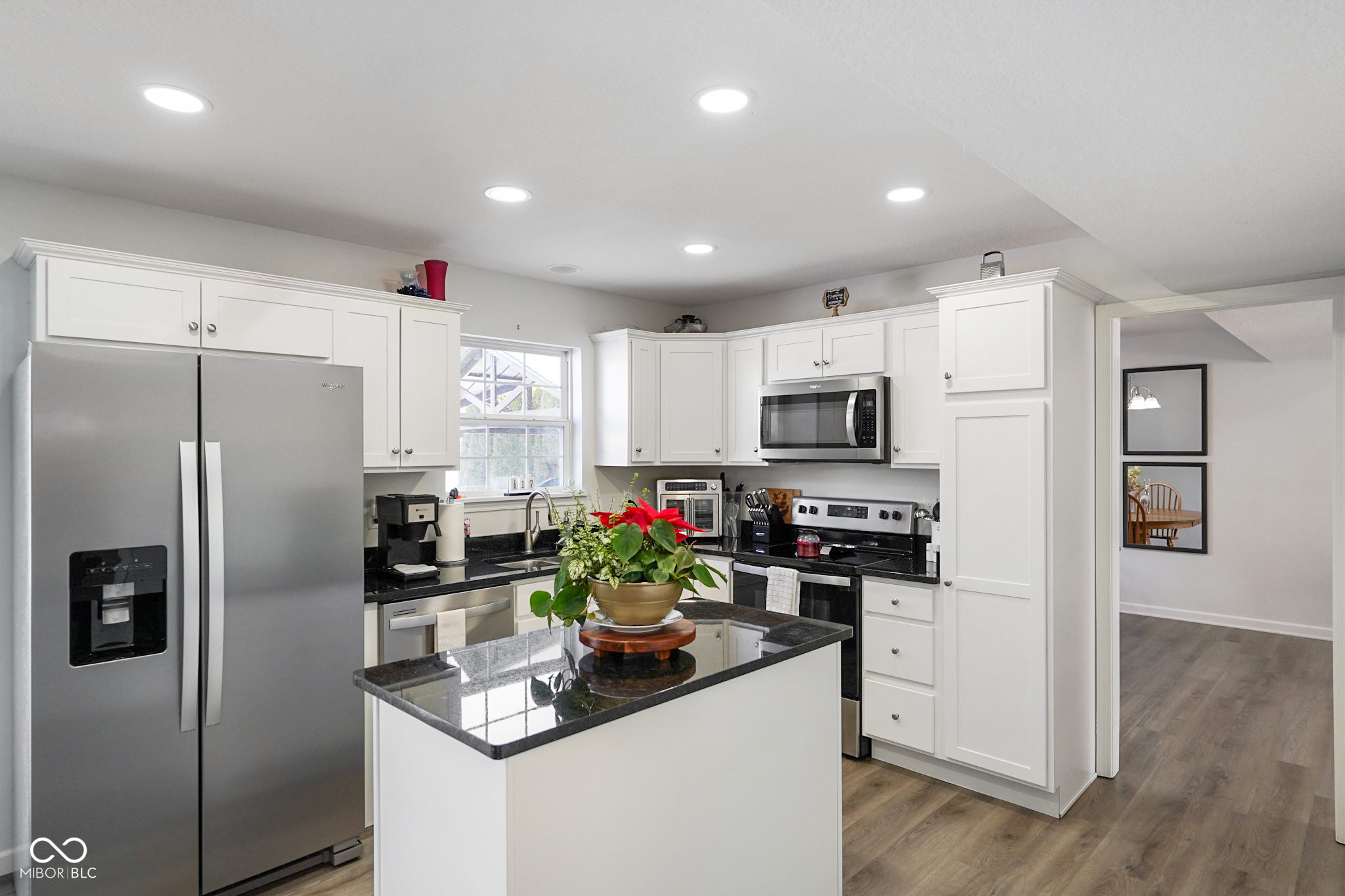 6116 Prairie Stream Way Columbus, IN 47203 - Photo 11 of 46 Gallery Image 11