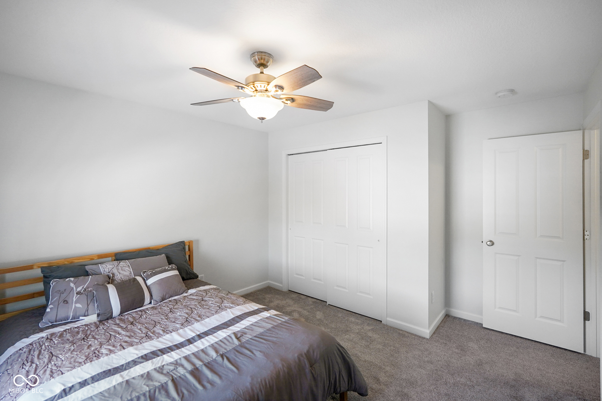 6116 Prairie Stream Way Columbus, IN 47203 - Photo 34 of 46 Gallery Image 34
