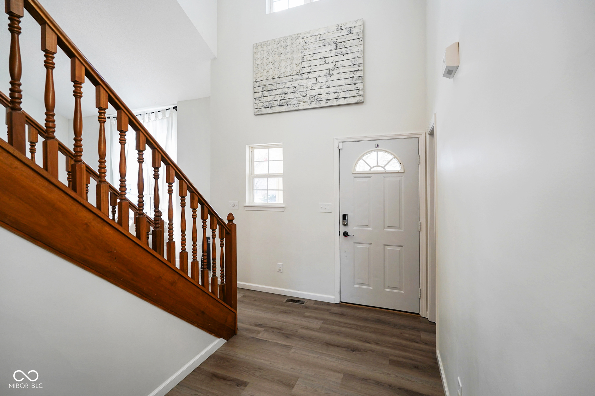 6116 Prairie Stream Way Columbus, IN 47203 - Photo 7 of 46 Gallery Image 7